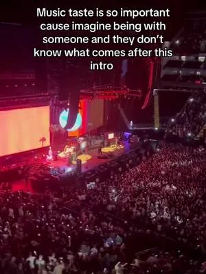 Everyone knows this intro!!! #oasis #oasis2025 #liamgallagher #noelgallagher #music #spotify...